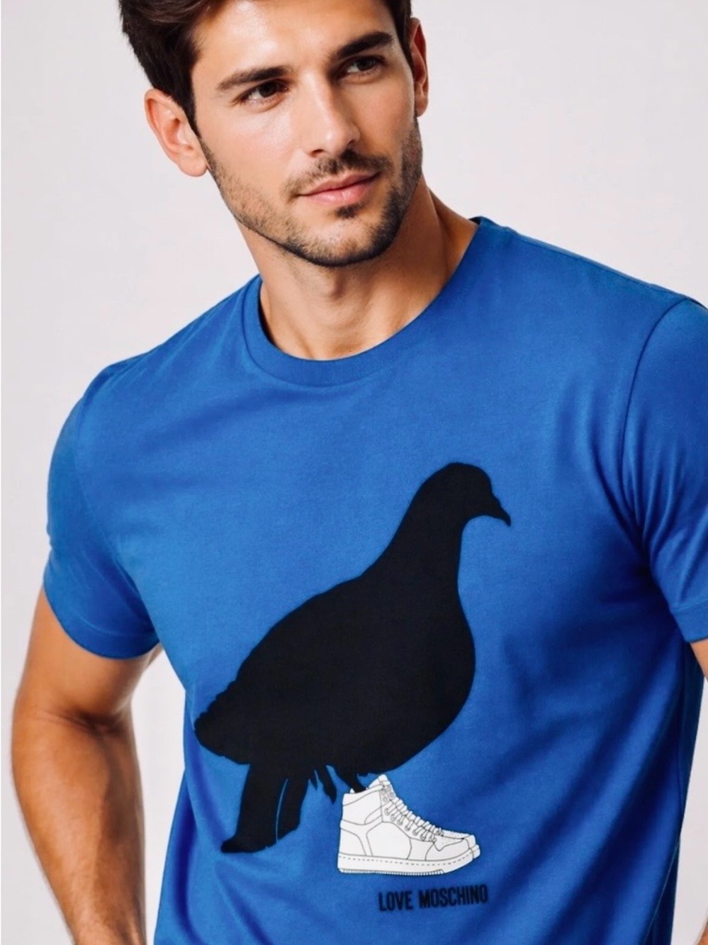 Love Moschino tee Shirt Pamukla Modern Amusement Cali Crown Black Bird Graphic